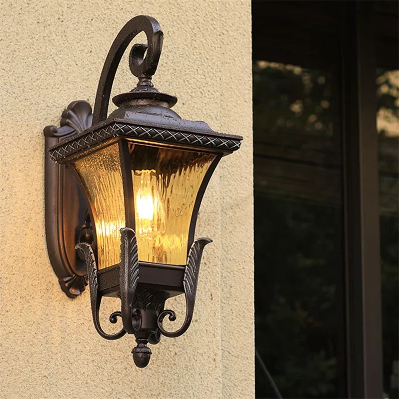 Villa Community European-style - Outdoor Lighting Up And Down ulasan dan harga